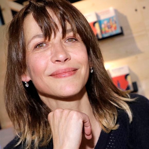 EXCLU "Sa maison est perdue dans la cambrousse !" La vie de Sophie Marceau à Segonzac, un minuscule village spécial pour l'actrice