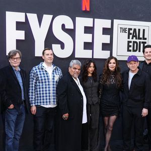 Le casting de la saison 2 de Mercredi sur Netflix, au Netflix Tudum Theater à Hollywood. 

©BestImage