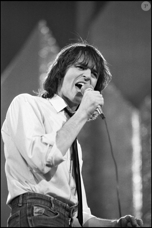 Archives - Jean-Jacques Goldman sur le plateau de l'émission "Cadence 3" EN 1983. (AGENCE / BESTIMAGE).