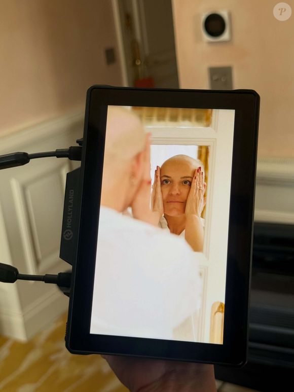 Malgré cette avancée positive, Julie précise que son parcours médical n’est pas encore terminé.

Julie, ancienne candidate de l'émission "Pékin Express", a partagé son parcours contre le cancer du sein. Capture d'écran Instagram