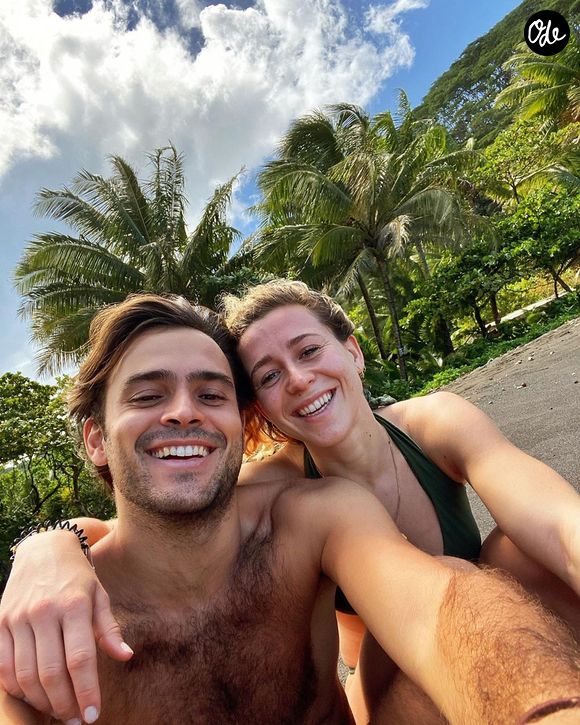 Candice et Jérémy de "Koh-Lanta" en amoureux à Tahiti pour les 30 ans du jeune homme, le 6 janvier 2019