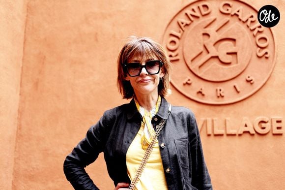 Sophie Marceau - Célébrités au village lors des Internationaux de France de tennis de Roland Garros 2024 à Paris le 9 juin 2024.