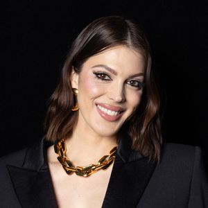 Iris Mittenaere a suivi la cérémonie Miss France depuis chez elle.

Iris Mittenaere au défilé Yanina Couture lors de la Paris Fashion Week - Haute Couture Printemps / Ete 2025 , Paris, France. © Jeremy Melloul / Bestimage