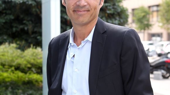 Nouvelle vie à plus de 600km de Paris pour ce visage bien connu de France 2, il a vendu sa maison qui est située dans sa ville d'enfance