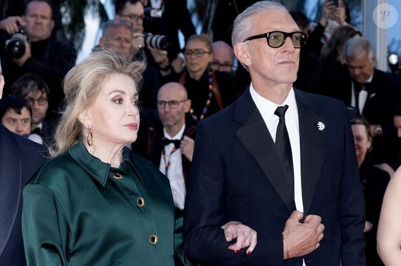 Catherine Deneuve et Vincent Cassel - Montée des marches du film " Histoires parallèles " lors du 79ème Festival International du Film de Cannes, le 14 mai 2026. © Olivier Borde / Bestimage