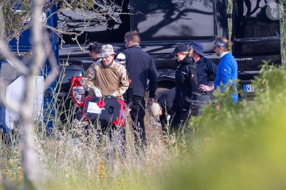 La police portugaise reprend les investigations, deux ans après les dernières fouilles menées au Portugal. De nouvelles recherches ont commencé aujourd'hui près de Praia da Luz, là où Maddie McCann a disparu en mai 2007. Praia da Luz, le 3 juin 2025.