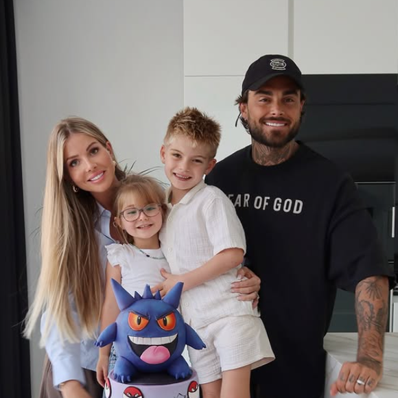 Deux semaines après l'annonce du divorce, ils mettent en vente leur incroyable villa à Dubaï.

Jessica Thivenin et Thibault Garcia, parents de Maylone et Leewane, divorcent.