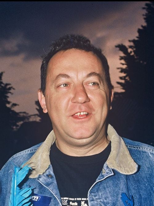 A Paris, Coluche avait "cette maison merveilleuse rue Gazan, dans le 14e" : un grand acteur y a habité et se souvient