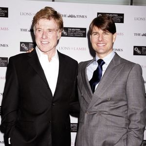 Le 22 octobre 2007 de Robert Redford (à gauche) et Tom Cruise lors de la première mondiale de Lions For Lambs pendant le 51e Festival du film de Londres. © PA Photos/ABACA