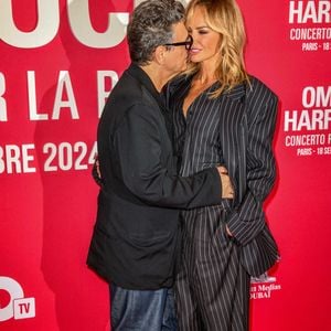 Marc Lavoine et Adriana Karembeu lors d'une séance photo pour le « Concerto pour la paix » d'Omar Harfouch au Théâtre des Champs-Élysées, le 18 septembre 2024 à Paris, en France. Photo : Shootpix/ABACAPRESS.COM
