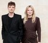 Il s'agit d'un cocon végétalisé donnant sur une cour arborée, presque zen : « comme un petit jardin japonais », décrit l’acteur...
Niels Schneider et sa compagne Virginie Efira - 35ème édition des "Trophées ANDAM" dans les jardins du Palais Royal à Paris, France, le 27 juin 2024. © Christophe Clovis / Bestimage
