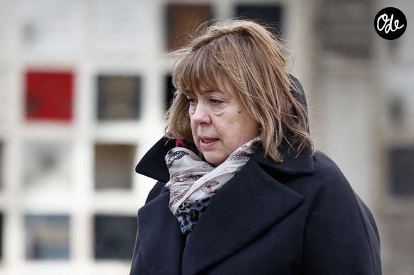 Celle qui a connu l'amour avec un grand A avec le producteur Bruno Gaccio mais qui l'a perdu, n'est aujourd'hui pas fermée à l'idée de retomber amoureuse. 

Michèle Bernier - Obsèques d’Isabelle Mergault à la Coupole du Père-Lachaise à Paris le 30 mars 2026. © Cyril Moreau - Dominique Jacovides / Bestimage | 00749369