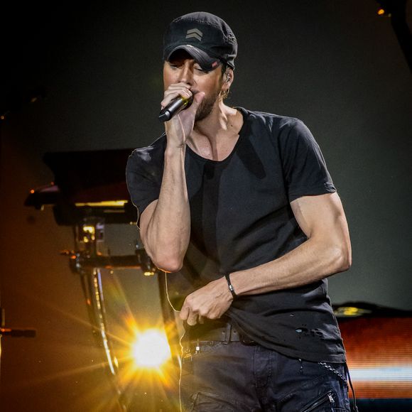 Enrique Iglesias sur scène, le 23 février 2024, à Toronto, au Canada (Credit Image: © Angel Marchini/SOPA Images via ZUMA Press Wire)