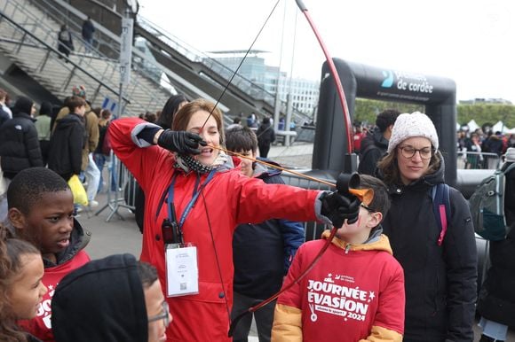 Une corde de plus à l'arc de cette battante !

Nathalie Pechalat assiste à 'La Journée Evasion' par l'association Premiers de Cordee, qui se tient au Stade de France, à St-Denis près de Paris, France, le 24 avril 2024. Photo par Jerome Dominé/ABACAPRESS.COM
