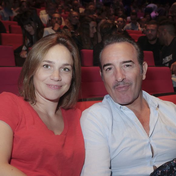 Exclusif - Nathalie Pechalat et son mari Jean Dujardin - People à la représentation exceptionnelle du spectacle musical "Sur la route Enchantée" de Chantal Goya au Palais des Congrès de la Porte Maillot à Paris - © Jack Tribeca / Bestimage