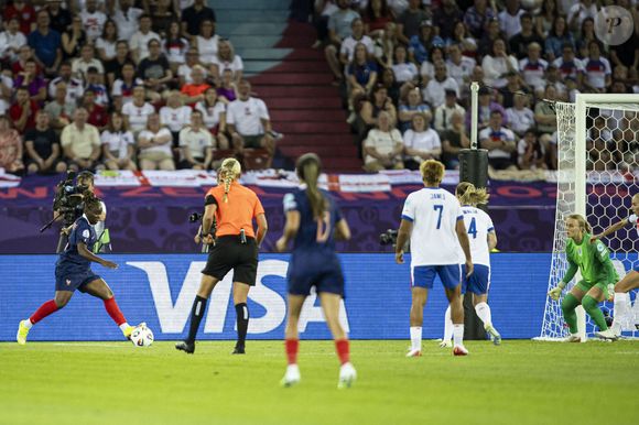 Sandy Baltimore lors du match du Championnat d'Europe de football féminin EURO 2025 entre France et Angleterre. stade du Letzigrund à zurich, 05/07/2025 © Elyxandro Cegarra/Psnewz/Bestimage
