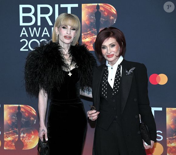 Kelly Osbourne et Sharon Osbourne - Cérémonie des Brit Awards 2026 à Manchester le 28 février 2026.
© Action press / Bestimage