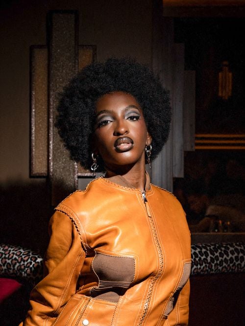 "C'est une manière de continuer à faire de l'art" : Après la musique, Ebony (Star Academy) se lance dans un tout autre univers
