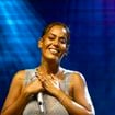 "Il n'y en avait que deux en France" : Amel Bent revient sur ce métier qu'elle aurait aimé exercer