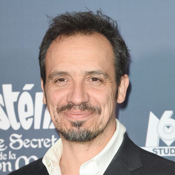 Le créateur de Kaamelott poursuit l'aventure. 

Alexandre Astier - Avant-première du film "Astérix : Le Secret de la potion magique" au cinéma UGC Normandie à Paris, le 2 décembre 2018. © Coadic Guirec/Bestimage