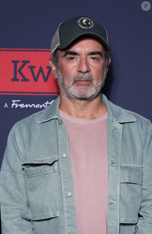 Bruno Solo lors de l'avant-première de la série "Ouija, un été meurtrier" à l'hôtel Marignan à Paris le 8 août 2024.

© Denis Guignebourg / Bestimage