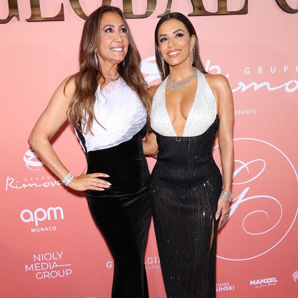 Eva Longoria et Maria Bravo - Photocall du "Global Gift Gala" sur la Môme Plage lors du 79ème Festival international du Film de Cannes le 20 mai 2026. © Denis Guignebourg/Bestimage