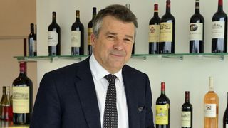 La famille Castel, propriétaire des caves Nicolas, tente de récupérer les rênes d’un groupe à plus de 6 milliards d’euros