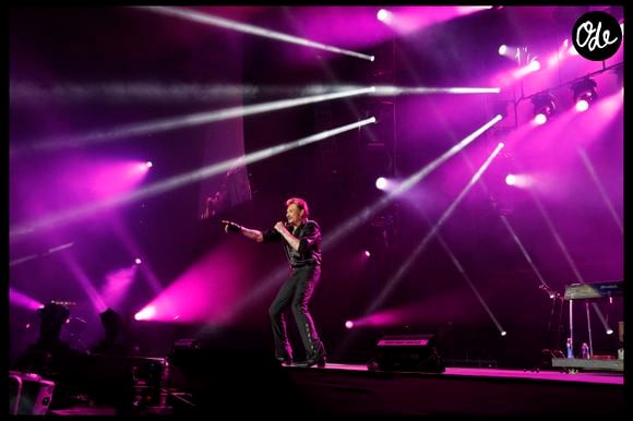 La suite fait partie de l'Histoire de la musique. En septembre 1998, Johnny Hallyday inaugure en majesté le Stade de France, clôturant son show monumental par cette pépite signée Zazie. 

EXCLU : Johnny Hallyday en concert au Stade de France, le 17 juin 2012.