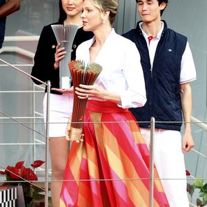 La princesse Charlene de Monaco - Monaco E-Prix 2025, Round 7, le 4 mai 2025. Le pilote Sébastien Buemi a remporté la course devant Oliver Rowland suivi par Nick Cassidy C'est la 8eme édition du Monaco E-prix. A l’occasion de la 11eme saison du Championnat du Monde ABB FIA Formula E, les monoplaces de 3eme génération ont parcouru les rues de la Principauté. © Claudia Albuquerquet/Bestimage