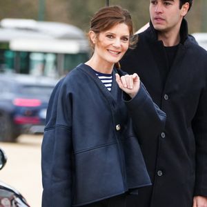 Chiara Mastroianni - Arrivées au défilé Loewe mode femme automne / hiver 2024-2025 lors de la Fashion Week de Paris (PFW), au château de Vincennes, le 1er mars 2024. 
© Lucia Sabatelli / Bestimage