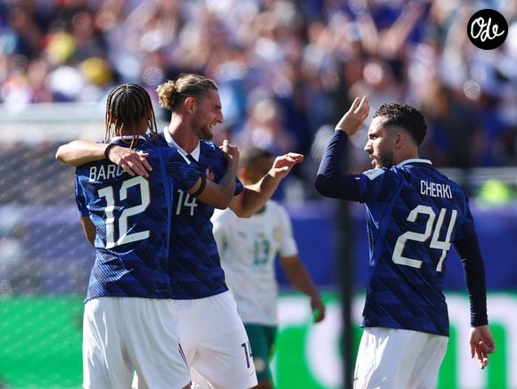 Loin de l'effervescence des matchs, le milieu de terrain gère un patrimoine immobilier florissant.

Bradley Barcola (France), Adrien Rabiot (France) et Rayan Cherki (France) célèbrent la victoire au coup de sifflet final lors du match de Coupe du monde de la FIFA, WM, Weltmeisterschaft, Fussball opposant la France au Sénégal au MetLife Stadium, dans le New Jersey. SPI_084_PT_France_Sénégal SPI-4837-0084 - Match de groupe I « France - Sénégal (3-1) » lors de la Coupe du monde de la FIFA 2026 (FIFA World Cup 2026) le 16 juin 2026. © PsnewZ/Bestimage
