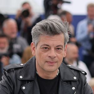Benjamin Biolay au photocall de "Rosalie" lors du 76ème Festival International du Film de Cannes, le 18 mai 2023.
© Jacovides/Moreau/Bestimage
