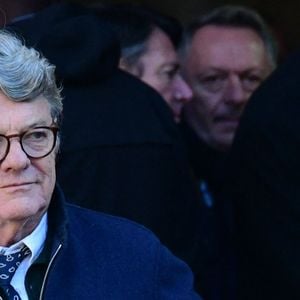 “Nos liens étaient indélébiles et vitaux”, confie-t-il, bouleversé.

Jean-Louis Borloo - Sortie des obsèques de Gérard Collomb dans la cathédrale Saint-Jean à Lyon, le 29 novembre 2023. © Romain Doucelin / Bestimage