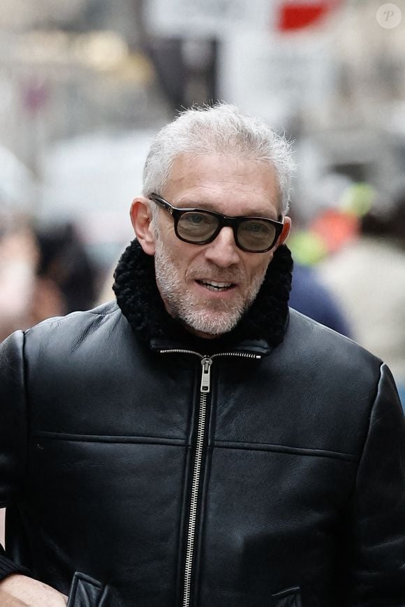 Vincent Cassel à la cérémonie en hommage à Tchéky Karyo en l'église Saint Roch à Paris, le 13 novembre 2025.

Photo : Agence / Bestimage