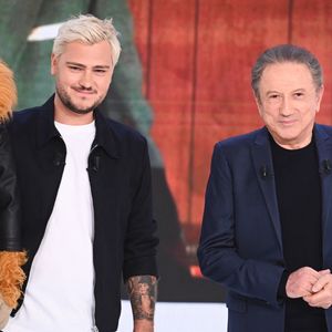 Exclusif - Jeff Panacloc et Michel Drucker - Enregistrement de l'émission Vivement dimanche au studio Rive Gauche, présentée par M.Drucker, diffusée le 07 septembre 2025 sur France 3.  © Guillaume Gaffiot / Bestimage