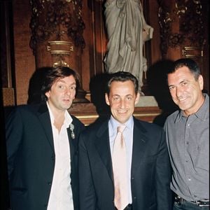 "Pierre Palmade", "Nicolas Sarkozy", "Jean Marie Bigard" — remise de médailles à la mairie de Paris, exclusif. JOKER / BESTIMAGE