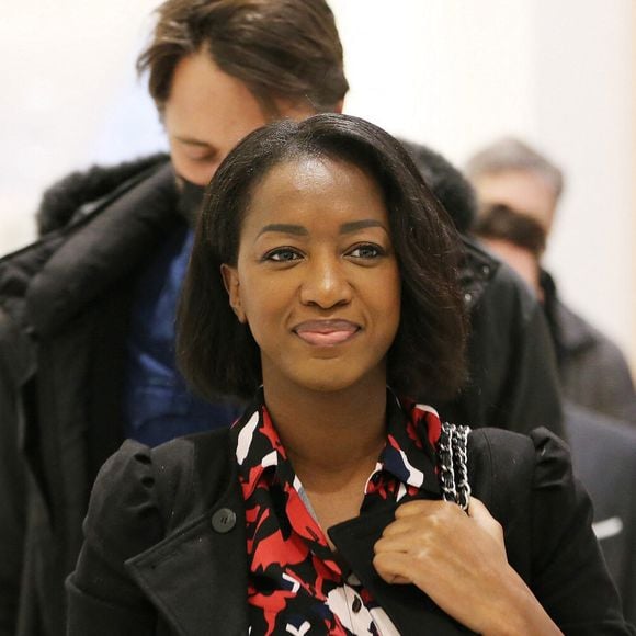 « Je sais qui il est », affirme-t-elle, évoquant un père présent et un homme qui a évolué.

Hapsatou Sy et Vincent Cerutti - Procès contre E.Zemmour pour "injure raciale" envers Hapsatou Sy au tribunal correctionnel de Paris, le 4 novembre 2022. 

© Jonathan Rebboah / Bestilmage