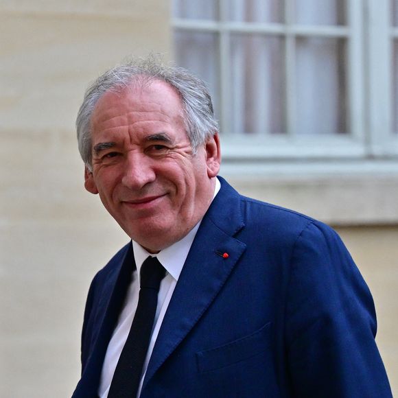 Le Premier ministre François Bayrou reçoit les représentants politiques à Matignon, en vue de former son gouvernement, le 17 décembre 2024. 
© Christian Liewig / Bestimage