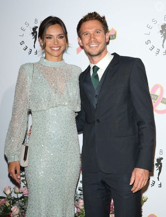 Par amour pour lui, elle a quitté Paris et partage désormais son quotidien entre la Haute-Savoie et la Suisse, où il travaille.

Marine Lorphelin (Miss France 2013) et son nouveau compagnon - Photocall du 4ème gala de charité de l'association "Les Bonnes Fées" à l'occasion de la campagne mondiale "Octobre Rose" à l'hôtel Peninsula, Paris le 5 octobre 2023. © Coadic Guirec/Bestimage