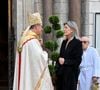 Caroline de Hanovre était alors vêtue d'une élégante tenue noire, agrémentée d'un châle en dentelle, avec lequel elle s'est couverte la tête.
Monseigneur Dominique-Marie David et la princesse Caroline de Hanovre - La famille princière monégasque a assisté à la messe pontificale en hommage au pape François, célébrée en la Cathédrale de Monaco par Monseigneur Dominique-Marie David, le 22 avril 2025.
© Bruno Bebert / Bestimage