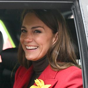 Le prince William, prince de Galles, et Catherine (Kate) Middleton, princesse de Galles, visitent le marché de Pontypridd, le 26 février 2025. 
Zuma Press/Bestimage