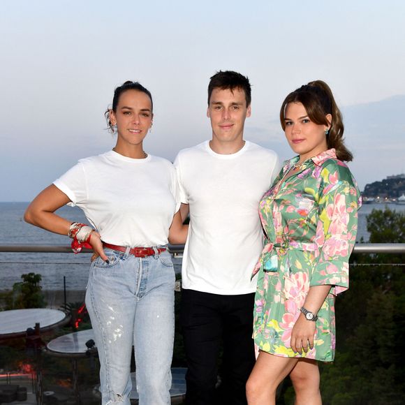 Exclusif - Pauline Ducruet, son frère Louis Ducruet et leur soeur Camille Gottlieb durant la traditionnelle soirée d'été de Fight Aids Monaco au Sporting Club de Monaco, le 23 juillet 2022.