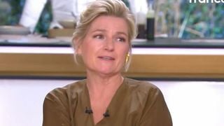 "On a dit dans C à vous que l'ambiance est..." : Anne-Elisabeth Lemoine loin d'être celle que l'on voit à l'écran ? Elle répond enfin !