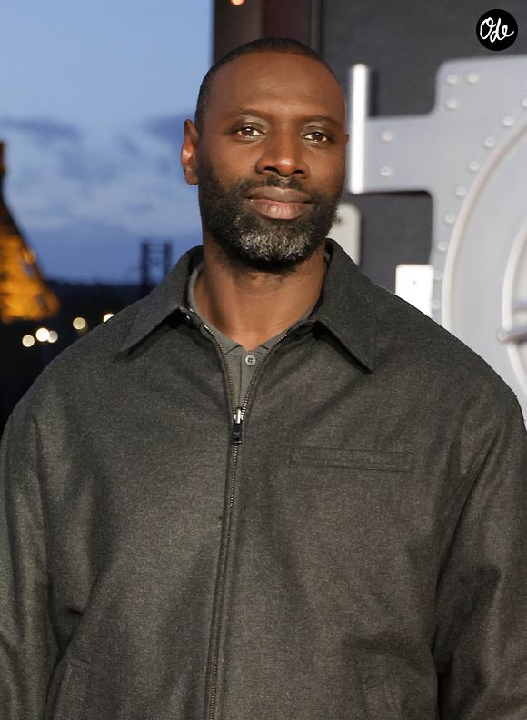 Un message dans lequel il exprime son soutien aux victimes et à leurs familles.

Omar Sy au photocall de la première de la série "Lupin", saison 4, au Champ-de-Mars à Paris le 21 octobre 2026. © Coadic Guirec / Bestimage