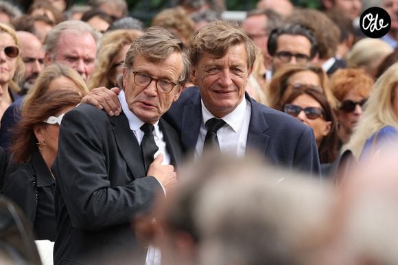 Christian et Emmanuel Altmayer - Sorties des obsèques de Nicolas Altmayer en l'église Saint-Germain-des-Prés à Paris le 31 aout 2026. © Dominique Jacovides-Cyril Moreau/Bestimage