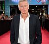 Franck Dubosc, lauréat du prix Romain Gary, a également foulé le tapis rouge de l’événement.

Franck Dubosc à la soirée de clôture du festival Cinéroman au Pathé gare du Sud, à Nice le 4 octobre 2025. © Bebert-Jacovides/Bestimage