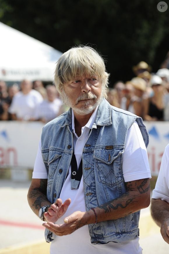 Le chanteur Renaud - Tournoi de pétanque Grand Prix des Personnalités d 'Isle sur la Sorgue dans le Vaucluse (84) le 24 juin 2017
© Eric Etten / Bestimage