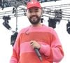 Olivier Ordonnez "Oli" de Bigflo et Oli lors du concert à l'occasion de l'opération "vacances de OUF, journée des oubliés des vacances" pour les 80 ans du Secours Populaire au Champ-de-Mars à Paris le 20 août 2025.

© Coadic Guirec / Bestimage