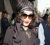Dans une interview accordée à "Télé Loisirs", elle affirme penser à la mort tous les jours et évoque sa conscience aiguë du temps qui passe.
Isabelle Adjani au défilé Lacoste prêt à porter printemps / été 2025 lors de la fashion week à Paris le 1er octobre 2024.
© Jeremy Melloul / Bestimage