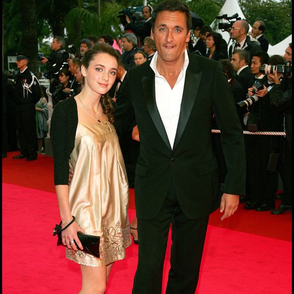 Le chanteur est le père d'une fille baptisée Léah (31 ans), qui est le fruit de son premier mariage avec une étudiante en histoire de l'art

Dany Brillant et sa fille Léah lors du 61e Festival de Cannes en 2008. Crédit : Guillaume Gaffiot/Bestimage